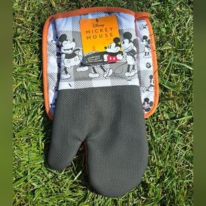 Disney Mickey Mouse Oversized Oven Mitt Pot Holder Halloween Fun